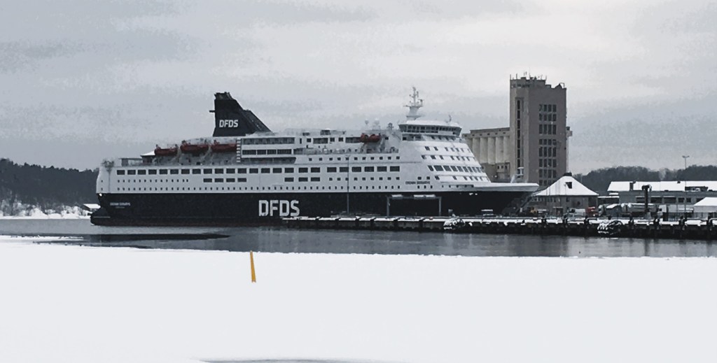 Image of DFDS Ferry from Copenhagen arriving in Oslo