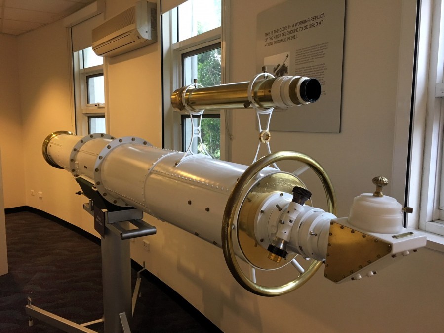 Image of old telescope at Mt Stromlo Observatory